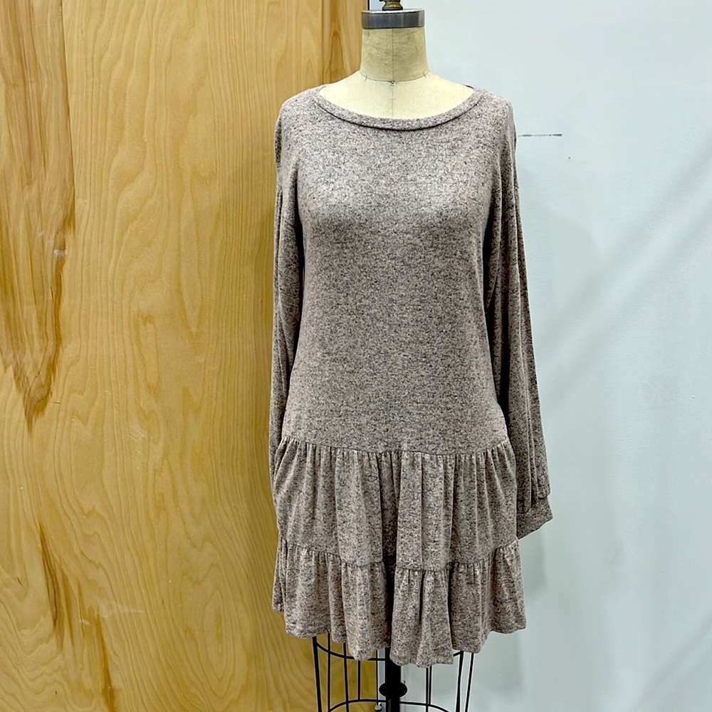 Dress - Picture 2 of 3